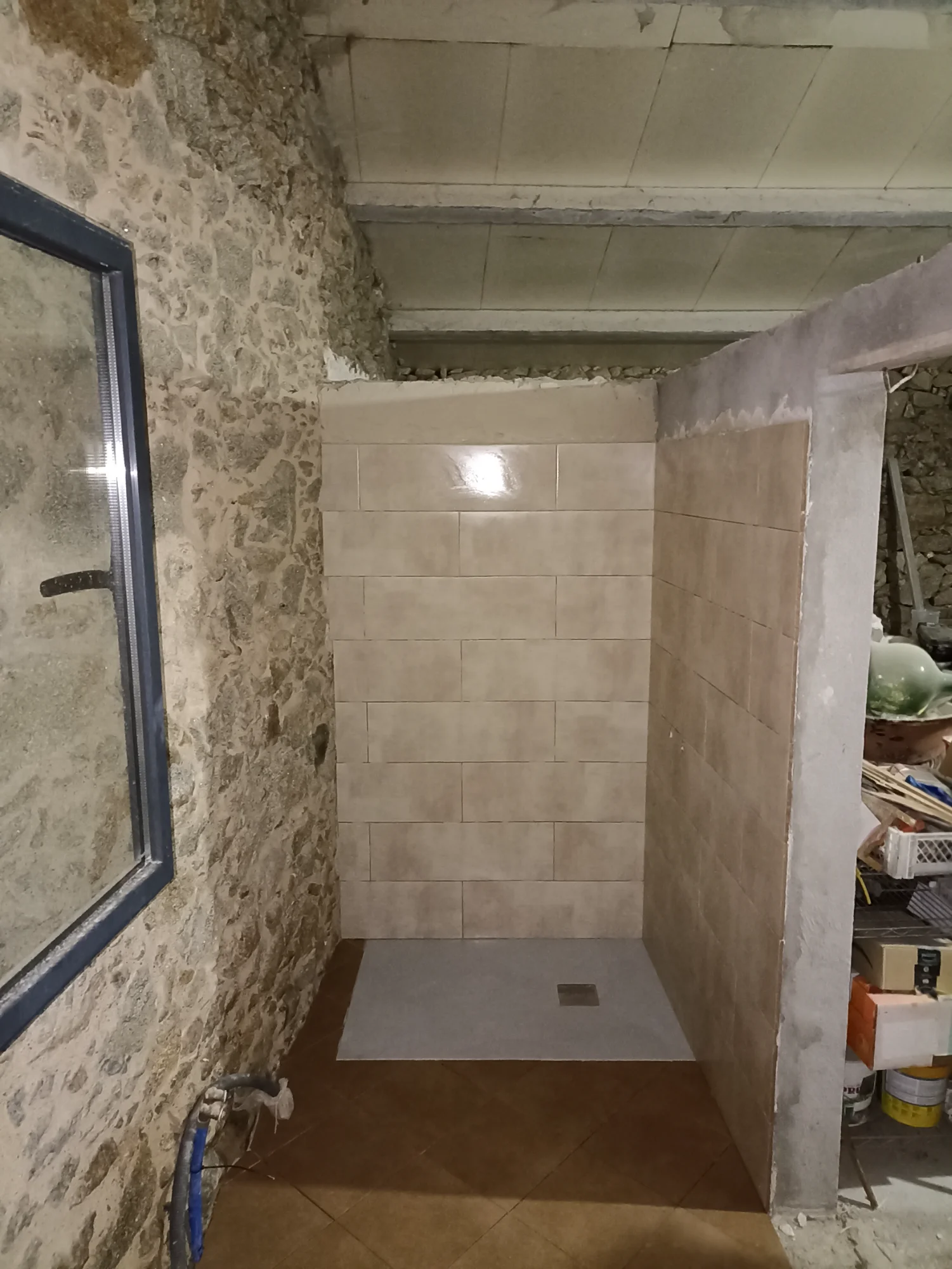 Reforma de baño con piedra